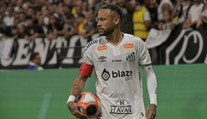 VIDEO: Starý dobrý Neymar? Brazílčan famóznym gólom z rohu utíšil piskot fanúšikov, pridal i dve asistencie