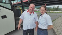 Lucia sa rozhodla nasledovať svojho manžela aj v kariére. Dvojica dnes vozí ľudí autobusmi
