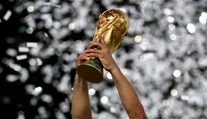 Lístky na MS vo futbale dostali zadarmo. FIFA však radosť fanúšikov napokon schladila