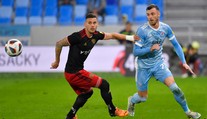 FOTO: Keď retro znamená štýl. Pozrite si špeciálne dresy, v ktorých sa odohrá najslávnejšie derby