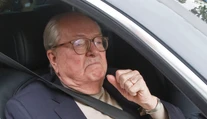 Le Pen kritizuje dcéru. Podľa neho mala mať agresívnejšiu kampaň - v štýle Trumpa
