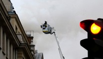 V Paríži horel hotel, v ktorom strávila posledné hodiny života princezná Diana