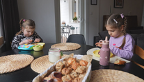 Ťažko skúšaní manželia: Malej Sofii chýbajú gény. Keď sa narodila Rebeka, zistili, že ani s ňou niečo nie je v poriadku