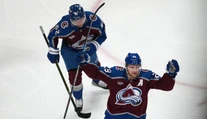 VIDEO: Colorado je stále stopercentné, Minnesote nepomohla ani zmena brankára. MacKinnon prekonal legendu