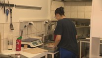 Letné brigády miznú rýchlosťou blesku. Študenti, ktorí čakajú, už vraj nebudú mať šancu