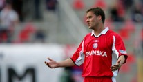 „Ťahajte späť na Ukrajinu, ču*áci.“ Bývalý český profesionálny útočník si zavaril v zápase 8. ligy