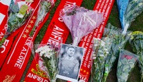 Dres s číslom 20 si v Liverpoole už nikto neoblečie. Klub si uctil Dioga Jotu historickým gestom