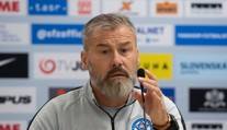 Kouč reprezentácie Hapal má koronavírus, okrem neho aj ďalší štyria členovia realizačného tímu