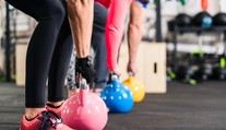 Slováci zaplnili fitnescentrá. Možno vás prekvapí, čo na prebytočné kilogramy neplatí