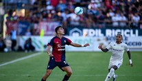 Obert s Cagliari udržali na uzde zvučného súpera. Lazio neuspelo v Come