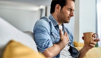 Toto nie je len únava či tráviace ťažkosti: Skryté príznaky infarktu ľudia často prehliadajú