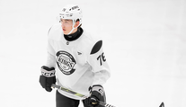 Šokovalo ho, ako rýchlo mal objednané letenky. Vedenie tímu z NHL chce mať Slováka na očiach (rozhovor)
