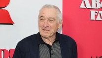 Festival v Cannes odštartoval vo veľkom štýle: Herec Robert De Niro si prevzal ocenenie za celoživotné dielo