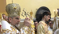 Prehovorila žena, ktorá obvinila biskupa zo sexuálneho obťažovania: Za svojim slovami si stojím
