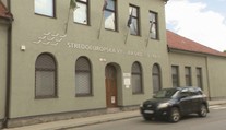 Navštívili sme školu, kde študovali Kollár a Krištúfková. Ich školiteľa by ste hľadali márne