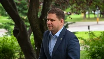 Vojna medzi primátorom Bratislavy a exstarostom Petržalky. Ján Hrčka mal podpísať štedrú zmluvu
