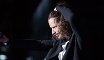 Hudobný svet smúti, zomrela ďalšia megastar. Polícia naznačila príčinu smrti