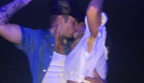Justin Bieber a dcéra slávneho herca. Vraj sú len kamaráti