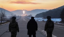KĽDR potvrdila testovací odpal hypersonických rakiet, dohliadal naň Kim Čong-un