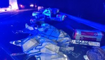 Vážna nehoda na D2 v smere do Bratislavy. Cesta bola neprejazdná niekoľko hodín