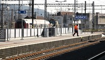 Masové prepúšťanie v najväčšej štátnej firme, o prácu môžu prísť stovky zamestnancov