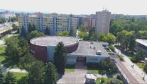 Kedysi československý unikát, dnes opustená ruina. Slávne kino zachránia mesto a nadšenci