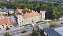 Zo zanedbaného kaštieľa je klenot Pohronia. Pozrite sa, ako dnes vyzerá