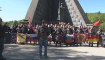 Noční vlci sú na Slovensku. Proputinovský motorkársky gang na Dukle privítala iba hŕstka priaznivcov