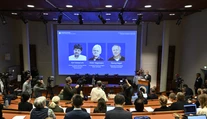 Nobelovu cenu za medicínu získali vedci za objavy v oblasti optogenetiky