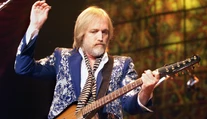 Zomrel rockový hudobník Tom Petty. Našli ho v bezvedomí