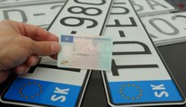 Zákaz šoférovania v celej Európskej únii. Európsky parlament prichádza s novinkou pre cestných pirátov