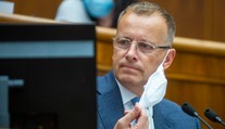 Drucker kritizuje Kollára. Jeho rádio má dostať od Tiposu štvrť milióna eur