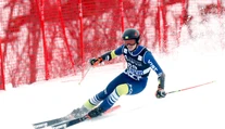 Na olympiáde reprezentoval Ukrajinu, trénuje so Slovákmi. Na prípravu si zarába prácou na stavbách