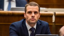 Vláda stiahla nomináciu Martina Klusa za člena európskych audítorov