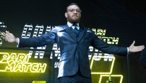 McGregora zavreli na Korzike do cely, v jednom z barov sa mal odhaľovať