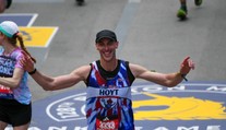 Perpetuum mobile. Stroj Chára neprestáva udivovať, na slávnom Bostonskom maratóne prekonal sám seba