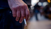 Mladí Briti si nebudú môcť kúpiť cigarety. Čo na takýto zákaz hovoria Slováci?