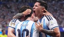 Záver ako kino-trhák. Argentína bola proti Egyptu na pokraji vypadnutia, Messi ale opäť ukázal genialitu