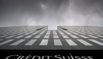 Akcie európskych bánk klesajú, môžu za to problémy v Credit Suisse
