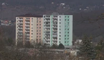 Bytový paradox Slovenska. Jedni nemajú na bývanie, inde sú nehnuteľnosti prázdne