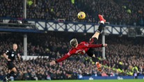 VIDEO: FIFA rozhodla o góle roka. Strelil ho argentínsky diamant Manchestru United