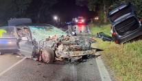 FOTO: Pri vážnej nehode na východe sa zranilo päť ľudí. Štyri osoby museli z áut vyslobodiť hasiči