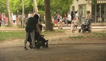 Príspevok 333 eur na každé dieťa pre rodiny v núdzi spustil lavínu emócií