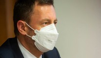 Rezerva predsedu vlády: Takto premiér Heger rozdelil tri milióny eur