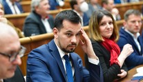 Odvolávanie vlády zamiešalo aj stranícke karty. Takáto je politická budúcnosť tých, ktorí prekvapili