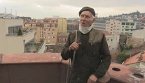 Je najstarším kominárom v Bratislave. Hoci sa tejto práci venuje už polstoročie oddych neplánuje