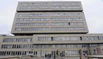Konzorcium chce dokončiť nemocnicu v Prešove aj po pozastavení stavby