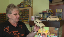 Zdravotník telom aj dušou. Jiří zbiera modely sanitiek takmer štyri dekády