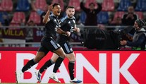 Aston Villa je jednou nohou v semifinále EL, rovnako Freiburg. V Porte sa zrodila remíza