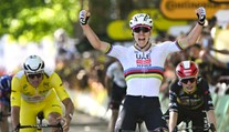 Lahôdka na Tour de France: V skvelom súboji titanov triumf aj kariérny míľnik pre Pogačara